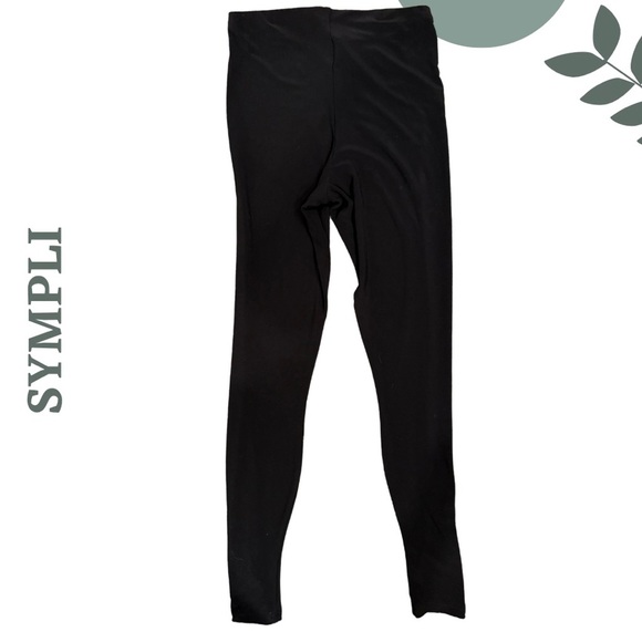 Sympli Stretch Leggings with Ankle Button Detail | Made in 🇨🇦 | Black | Size 2 - Picture 2 of 5